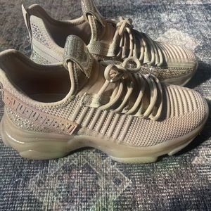 Steve Madden (Size 8) Blush Maxilla-R Rhinestone Embellishment Fashion Sneakers